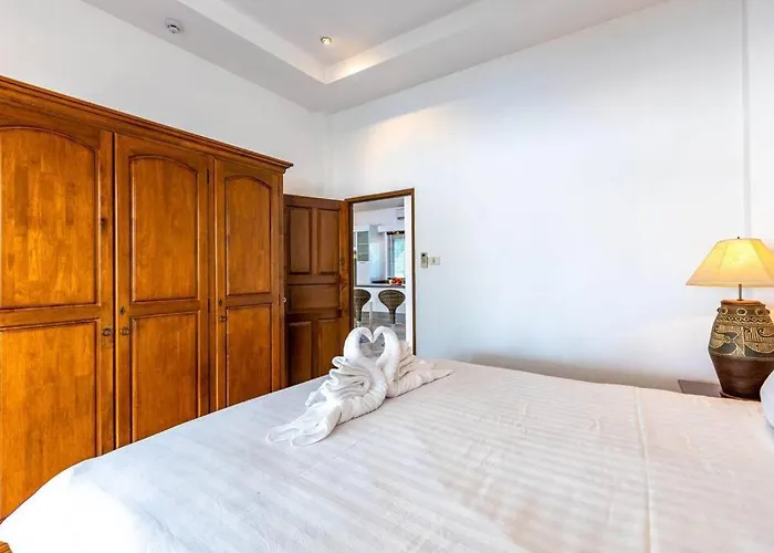 Private 3 Bedroom Pool Villa Pp10